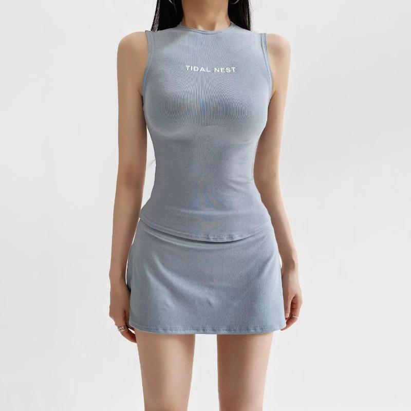 New Letter Printed Round Neck  - Fitness & Nutrition Lab Zapopan recension och pris
